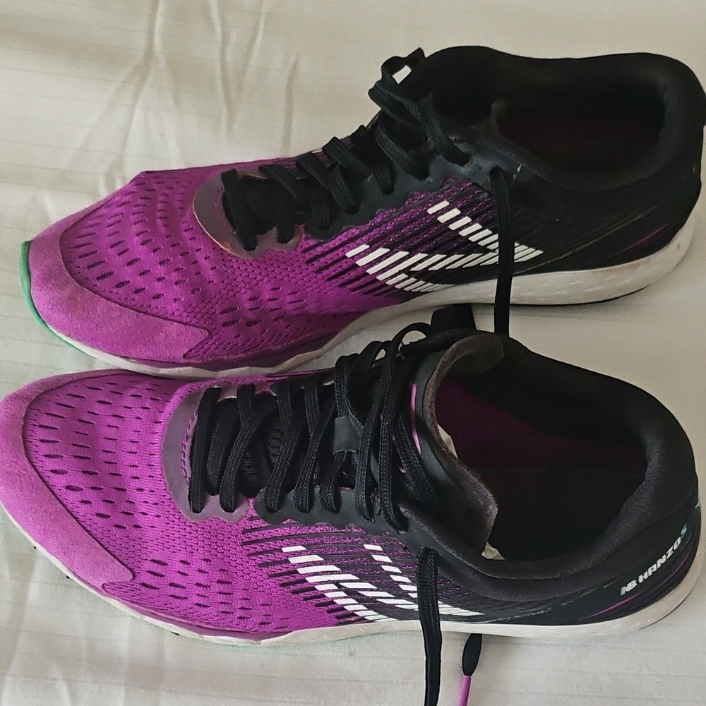 Nike Purple and Black Athletic Shoes with Dynamic Mesh Design